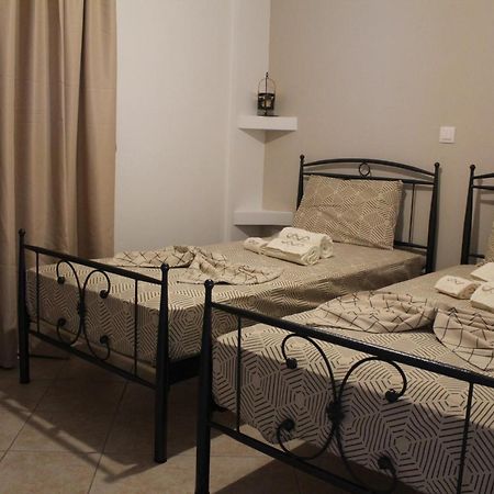 Vakis Apartments 5 Romanon ภายนอก รูปภาพ