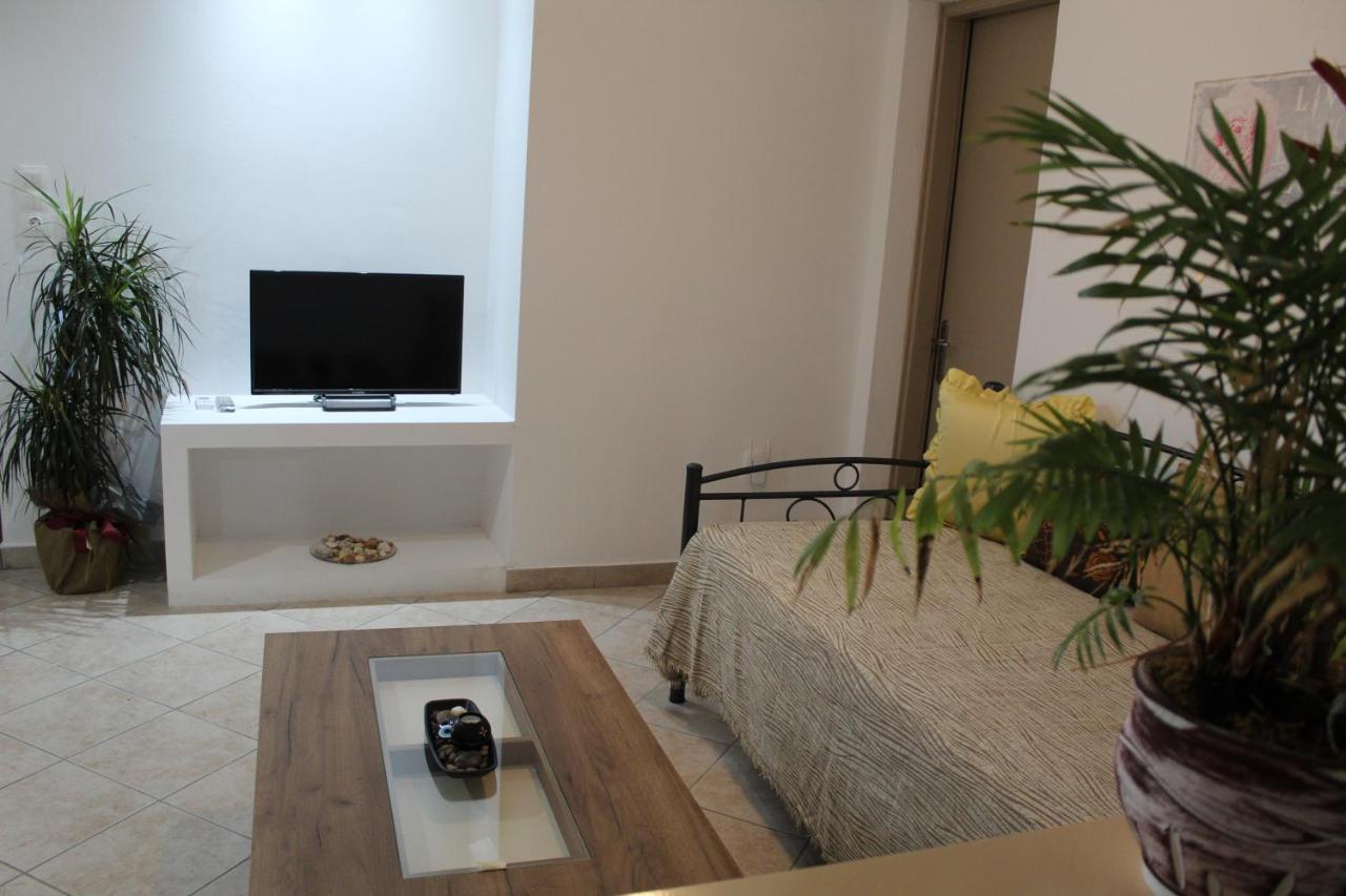 Vakis Apartments 5 Romanon ภายนอก รูปภาพ