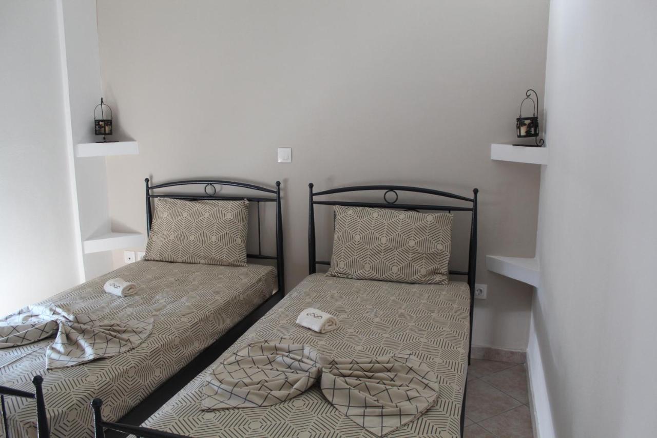 Vakis Apartments 5 Romanon ภายนอก รูปภาพ